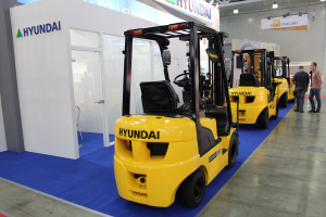 Вилочные погрузчики HYUNDAI на CEMAT RUSSIA 2015